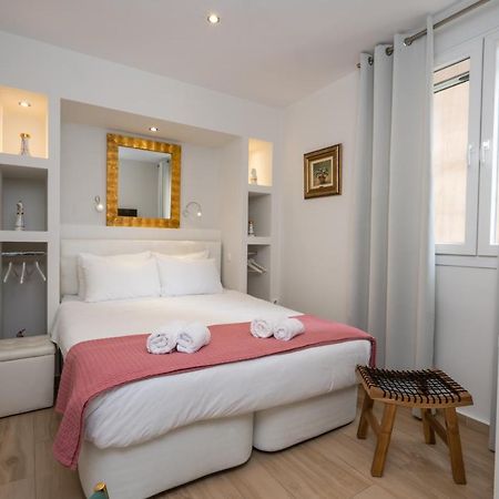Dema Luxury Suites - Perikleous E1 أثينا المظهر الخارجي الصورة