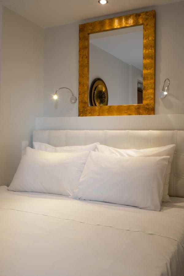 Dema Luxury Suites - Perikleous E1 أثينا المظهر الخارجي الصورة